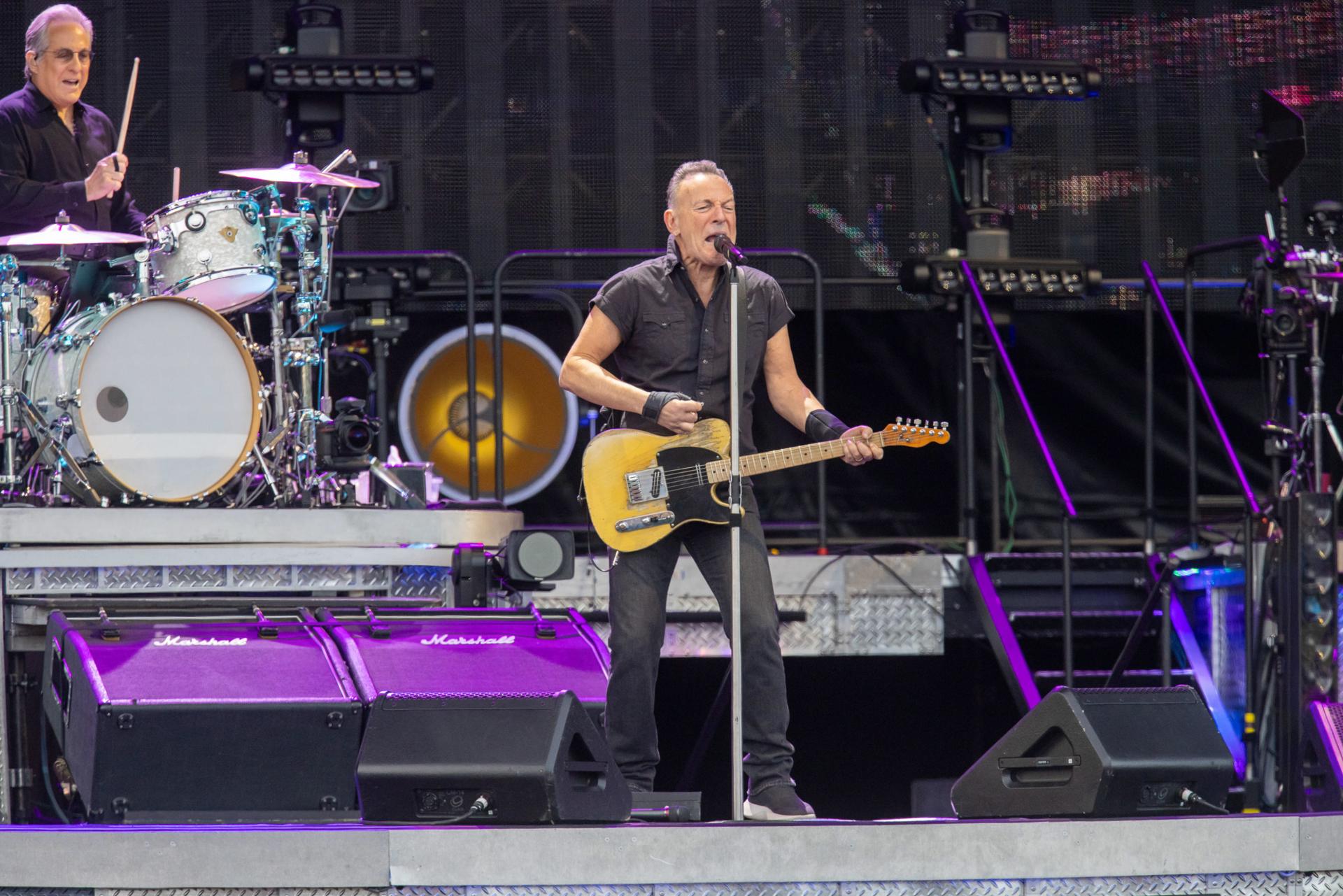 Bruce Springsteen pospone conciertos a causa de nuevo padecimiento