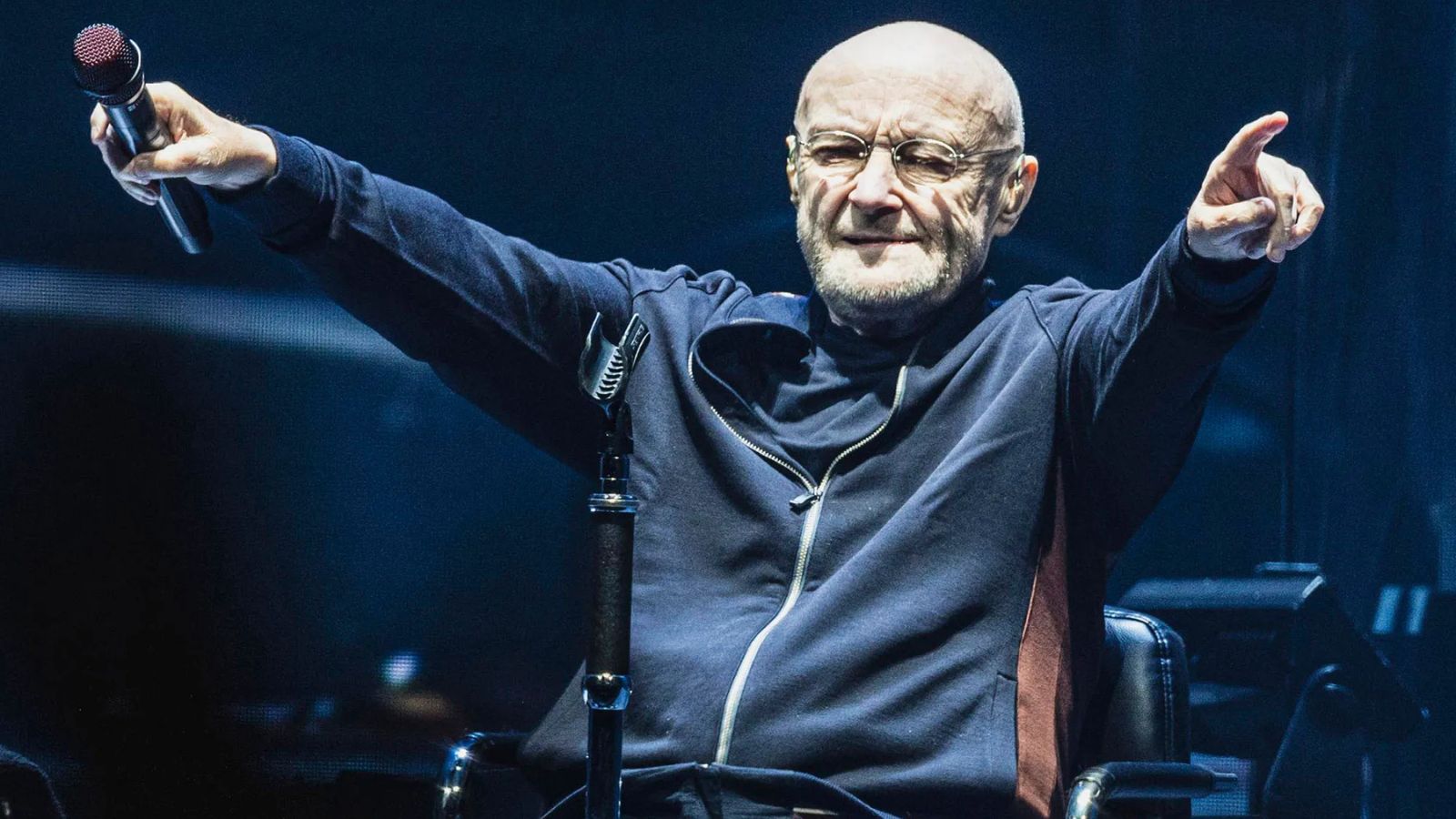 Phil Collins se siente mejor de salud y no descarta volver a la música