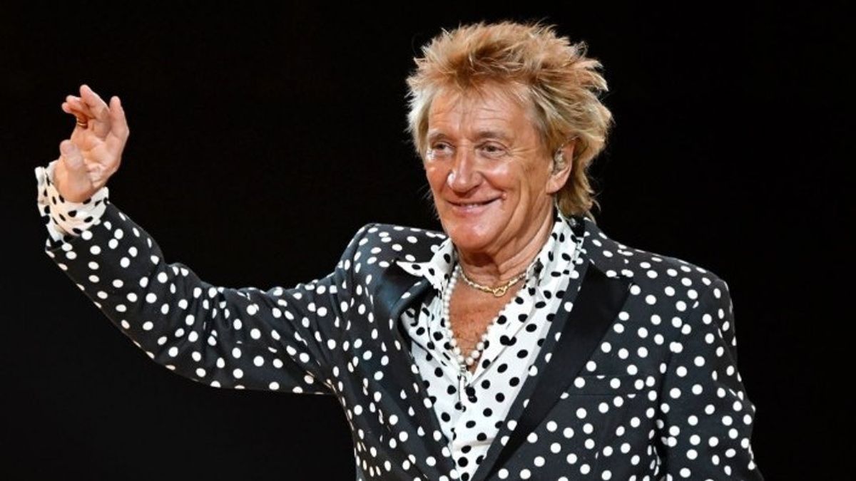 Rod Stewart preocupa a sus fans tras necesitar oxígeno durante un concierto