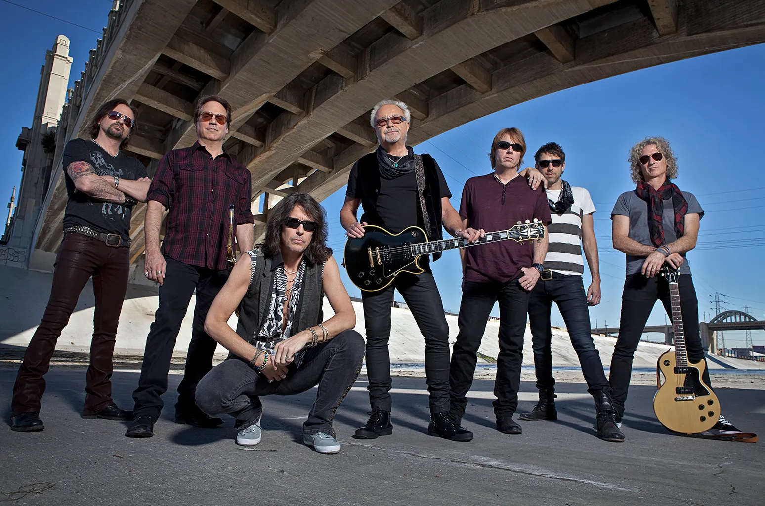 Foreigner revive “Women” y reabre un viejo debate