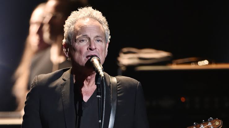 Lindsey Buckingham reaviva las esperanzas de una reunión de Fleetwood Mac